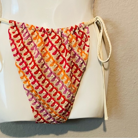 Envya Women’s Red and Yellow Crochet Bikini Swimwear Sz-Large - Picture 4 of 5